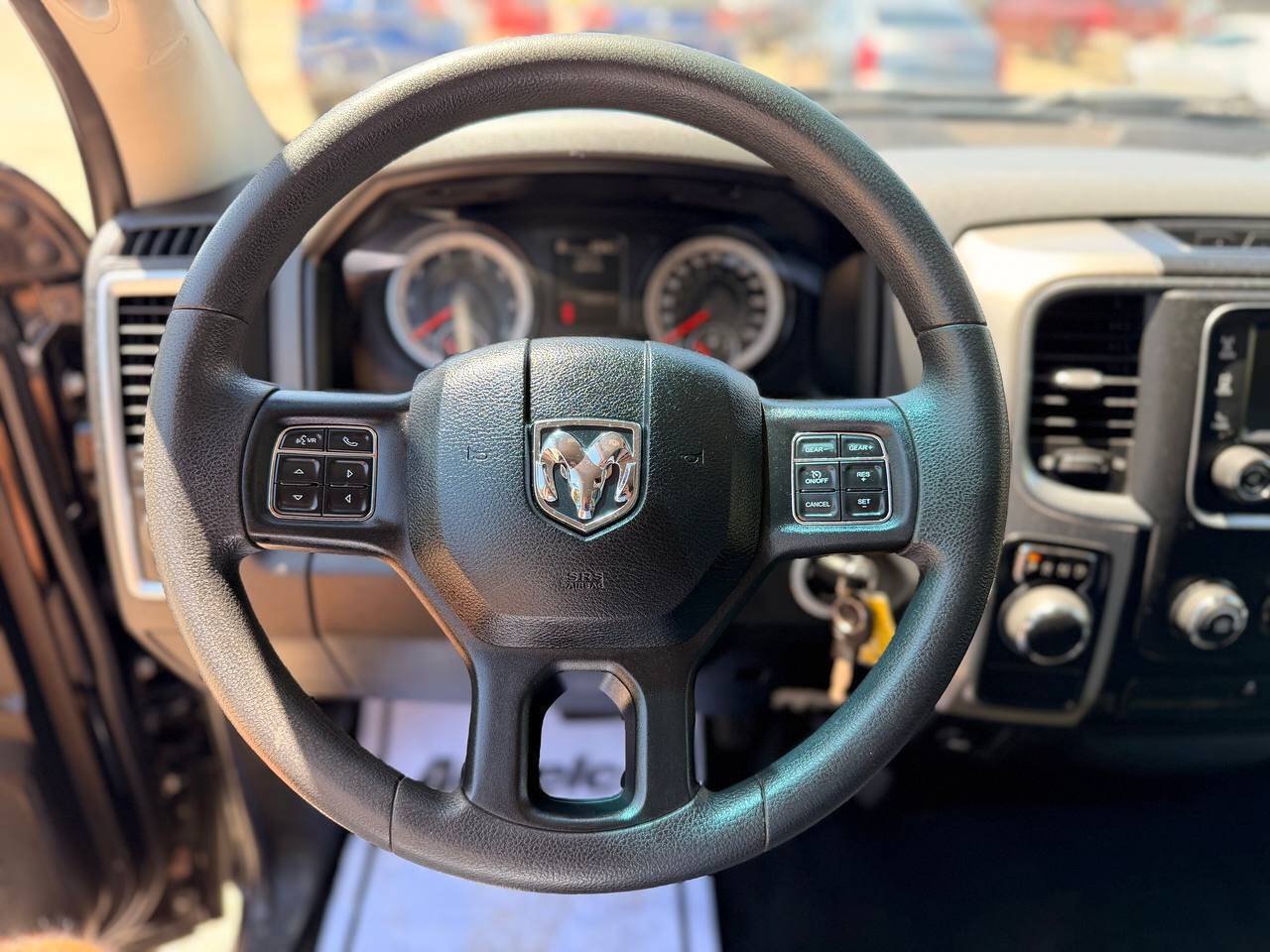 Used 2019 RAM 1500 Classic SLT RWD image 18