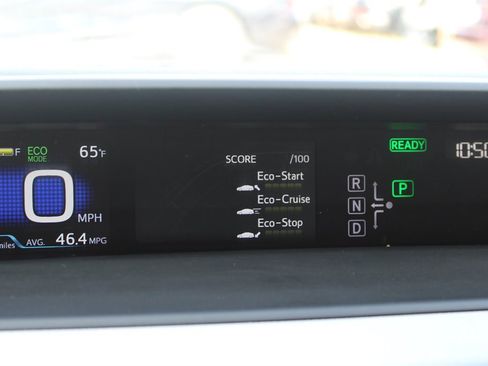 Used 2017 Toyota Prius Three Touring w/ Carpet Mat Package image 21