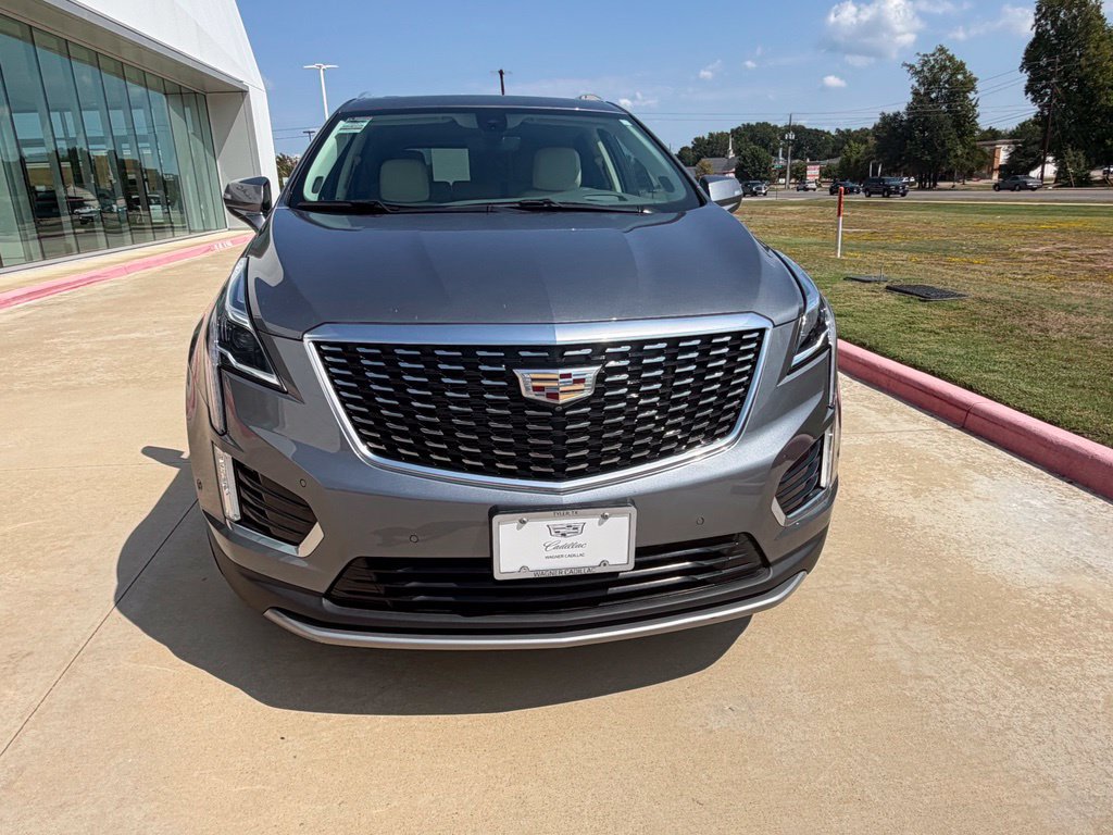 Used 2021 Cadillac XT5 Premium Luxury FWD image 8