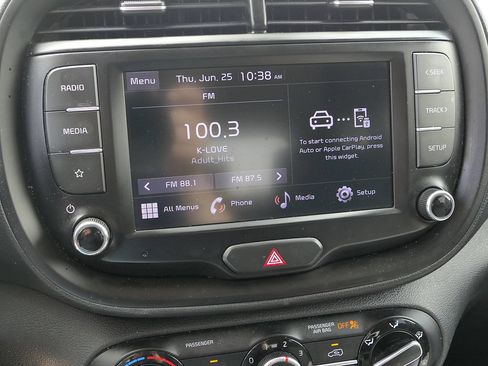 Used 2022 Kia Soul LX w/ Technology Package FWD image 19