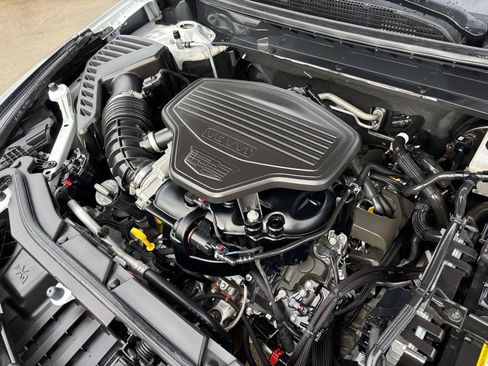 Used 2025 Cadillac XT5 Premium Luxury image 30