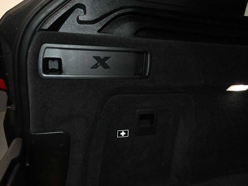 Used 2025 BMW X5 xDrive50e AWD/4WD image 29