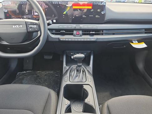 New 2026 Kia K4 FWD image 14