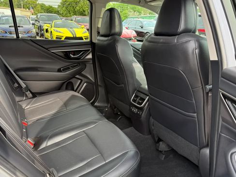Used 2020 Subaru Outback Limited AWD/4WD image 18
