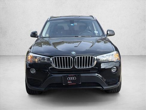 Used 2017 BMW X3 sDrive28i image 2