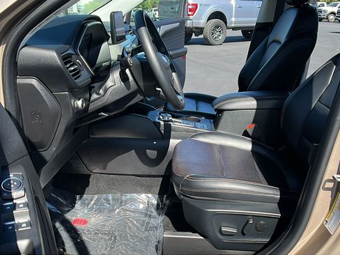 Used 2021 Ford Escape SEL FWD image 16