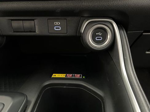 Used 2025 Toyota Grand Highlander AWD image 48