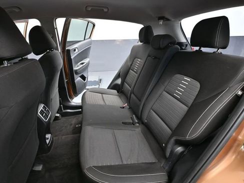 Used 2018 Kia Sportage LX image 34