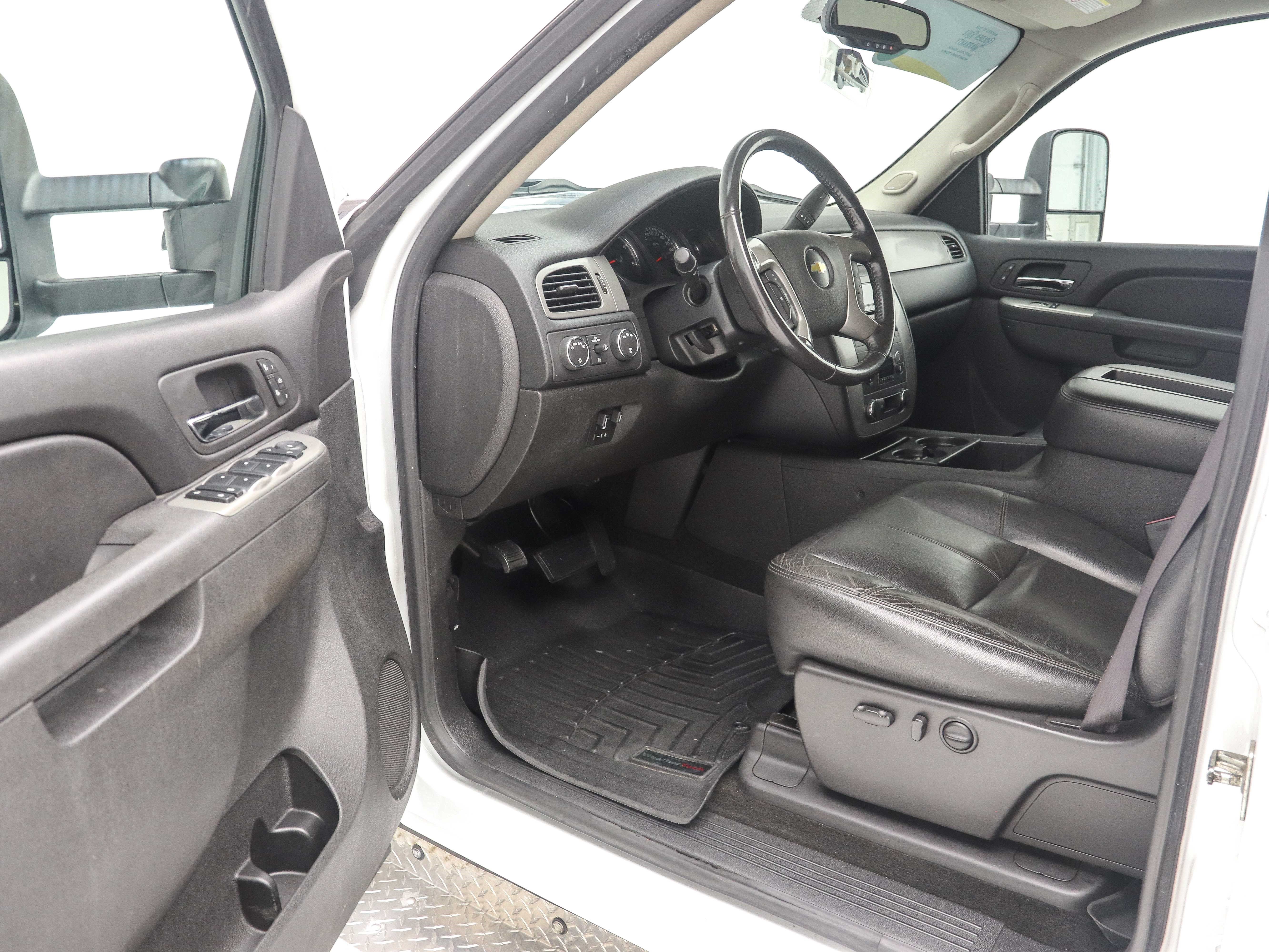 Used 2012 Chevrolet Silverado 3500 LTZ w/ Snow Plow Prep Package AWD/4WD image 15