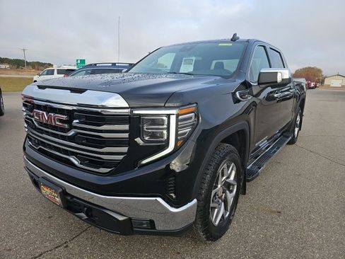 Used 2023 GMC Sierra 1500 SLT w/ SLT Premium Package image 1