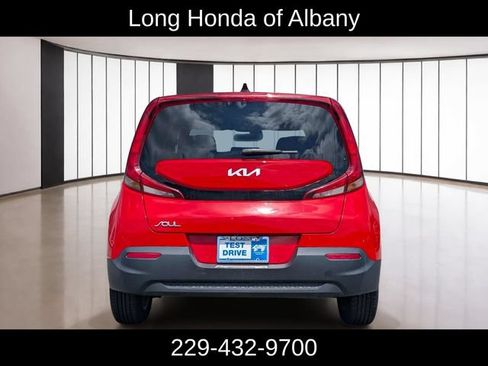 Used 2022 Kia Soul LX w/ Technology Package FWD image 7