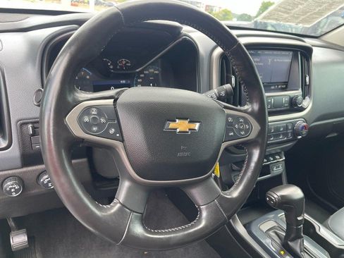 Used 2019 Chevrolet Colorado Z71 AWD/4WD image 16