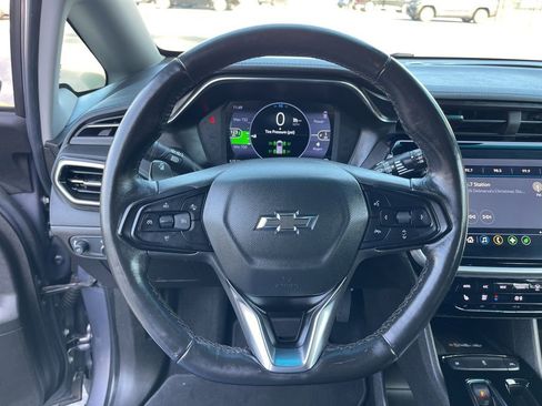 Used 2022 Chevrolet Bolt LT w/ Infotainment Package image 15