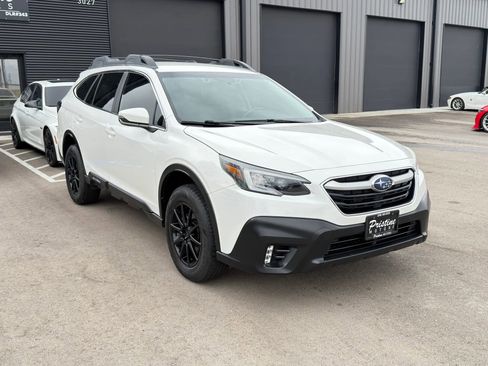 Used 2020 Subaru Outback Premium AWD/4WD image 2