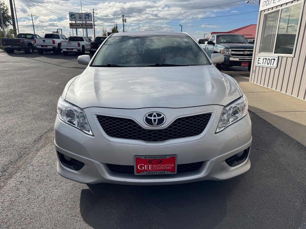 Used 2010 Toyota Camry SE FWD image 8