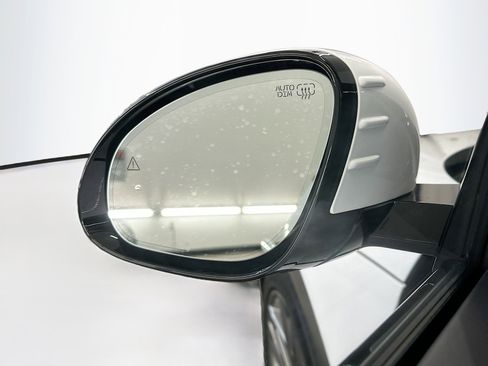 Used 2023 Genesis GV60 Advanced AWD/4WD image 16