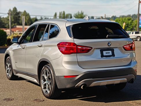 Used 2017 BMW X1 xDrive28i AWD/4WD image 8