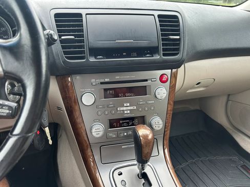 Used 2007 Subaru Outback 3.0R L.L. Bean AWD/4WD image 19
