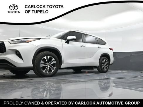 Used 2023 Toyota Highlander XLE FWD image 57