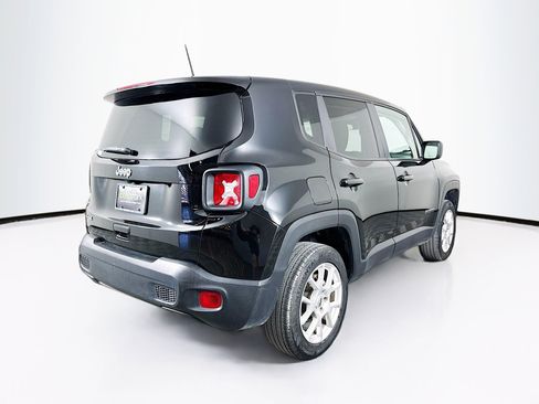 Used 2023 Jeep Renegade Latitude image 9
