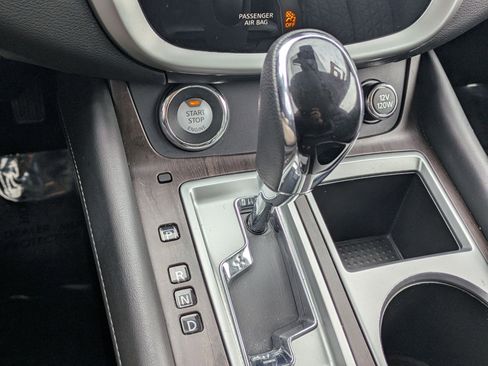 Used 2019 Nissan Murano Platinum image 17