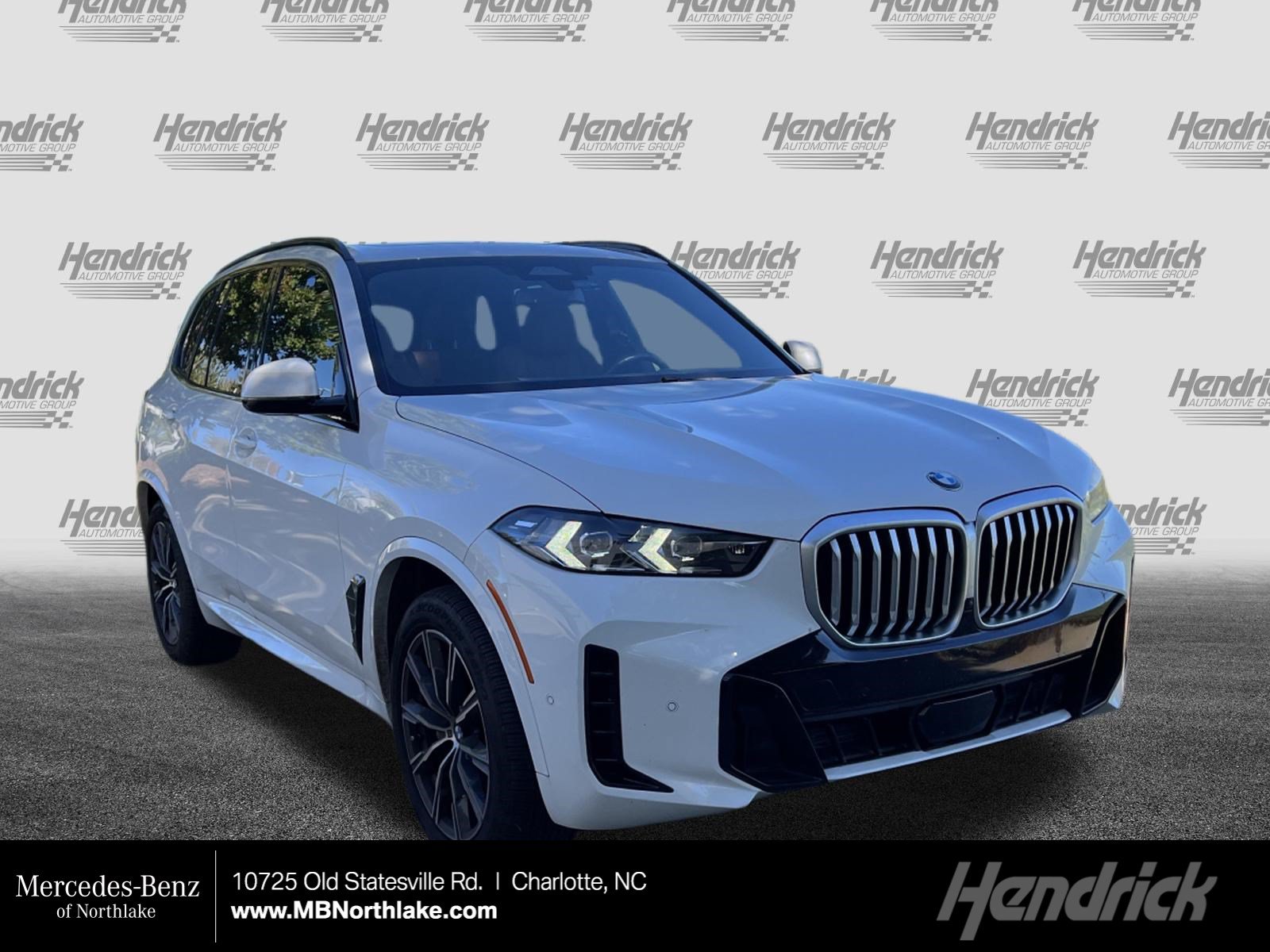 Used 2024 BMW X5 xDrive40i w/ M Sport Package AWD/4WD image 1