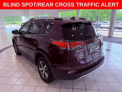 Used 2018 Toyota RAV4 XLE FWD image 5