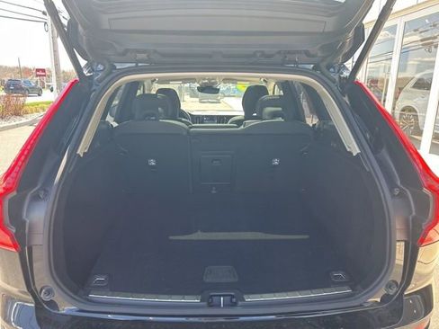 Certified 2025 Volvo XC60 B5 Plus AWD/4WD image 11