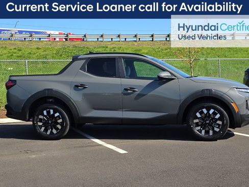 Used 2025 Hyundai Santa Cruz SEL image 2