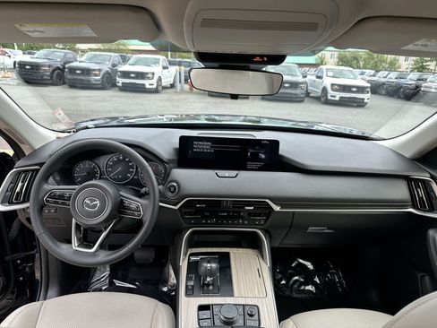 Used 2025 MAZDA CX-90 3.3 Turbo w/ Preferred Package AWD/4WD image 22