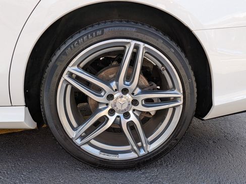 Used 2017 Mercedes-Benz E 300 4MATIC image 12