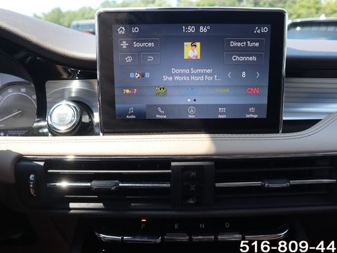Used 2022 Lincoln Corsair AWD w/ Premium Package image 20