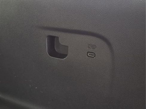 Certified 2025 Buick Enclave Preferred image 27