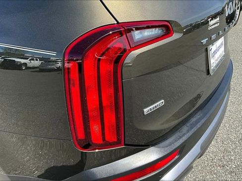Used 2022 Kia Telluride S image 22