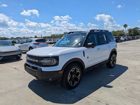 Used 2025 Ford Bronco Sport Outer Banks w/ Outer Banks Tech Package+ AWD/4WD image 4
