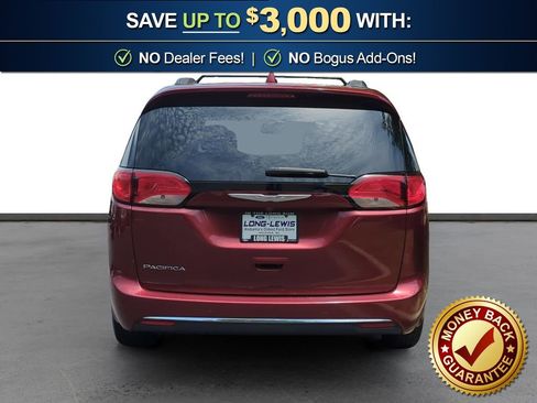 Used 2017 Chrysler Pacifica Touring-L FWD image 5