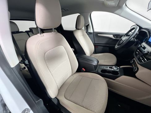 Used 2022 Ford Escape SE w/ SE Sport Appearance Package FWD image 30