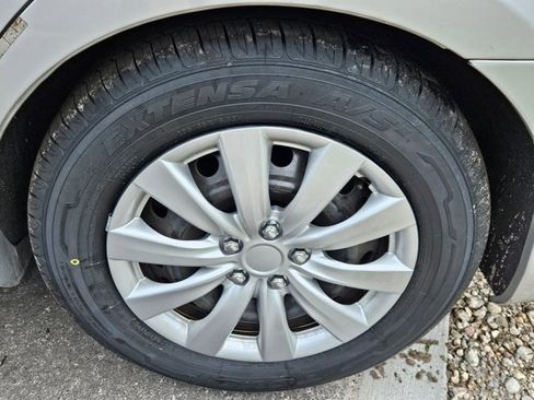 Used 2014 Toyota Camry LE FWD image 6