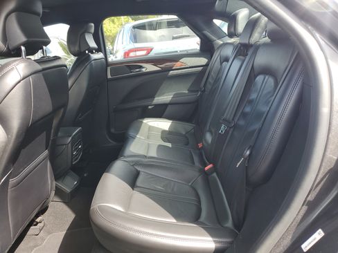 Used 2019 Lincoln MKZ Reserve image 9