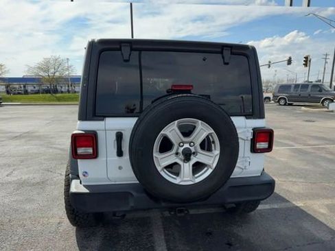 Used 2019 Jeep Wrangler Unlimited Sport S AWD/4WD image 7