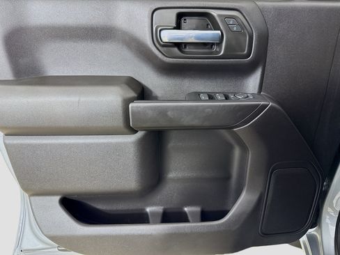 Used 2023 Chevrolet Silverado 1500 Custom RWD image 19