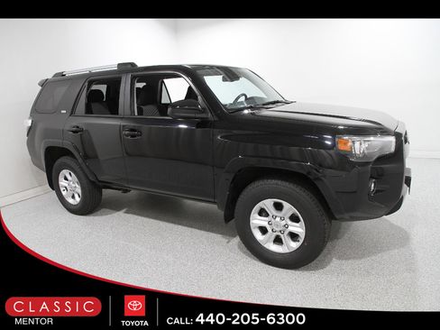 Certified 2024 Toyota 4Runner SR5 AWD/4WD image 1