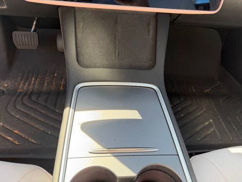 Used 2021 Tesla Model 3 Standard Range Plus image 26