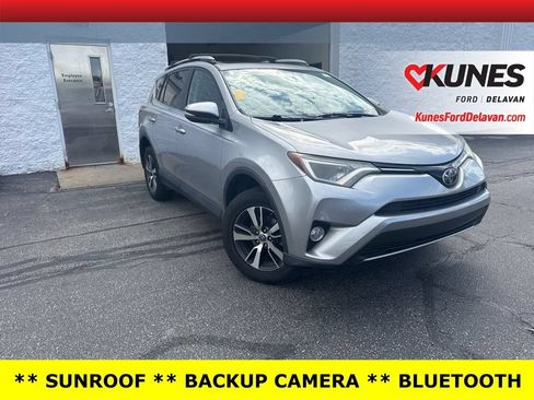 Used 2017 Toyota RAV4 XLE FWD image 1