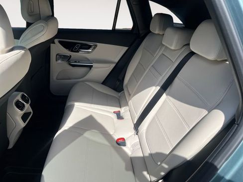 New 2026 Mercedes-Benz GLC 300 GLC 300 image 13