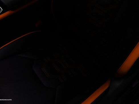 New 2025 Lamborghini Urus SE image 33