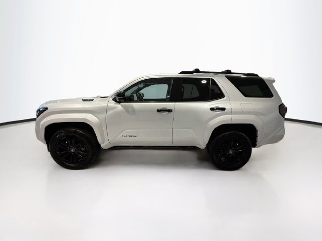 Used 2025 Toyota 4Runner Platinum AWD/4WD image 4