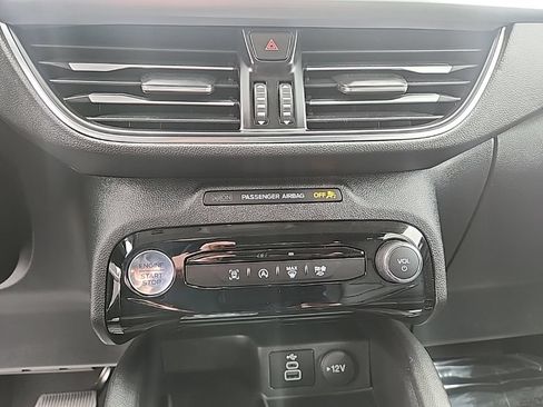 Used 2025 Ford Escape Platinum AWD/4WD image 22