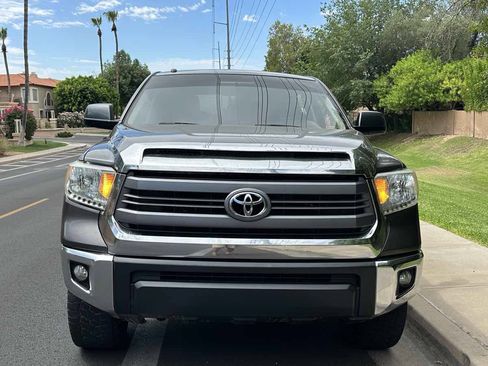 Used 2015 Toyota Tundra SR5 RWD image 3