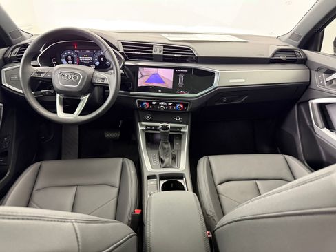New 2025 Audi Q3 2.0T Premium image 17